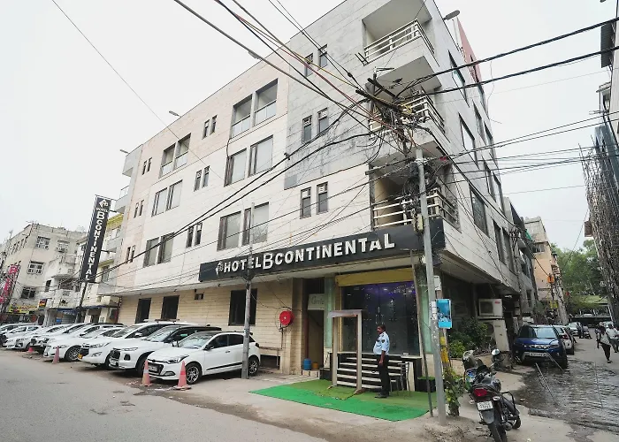 Hotel B Continental Delhi 